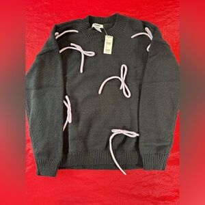 Cozy RSQ Women’s Size Small Black Sweater With Light Pink Bows NWT